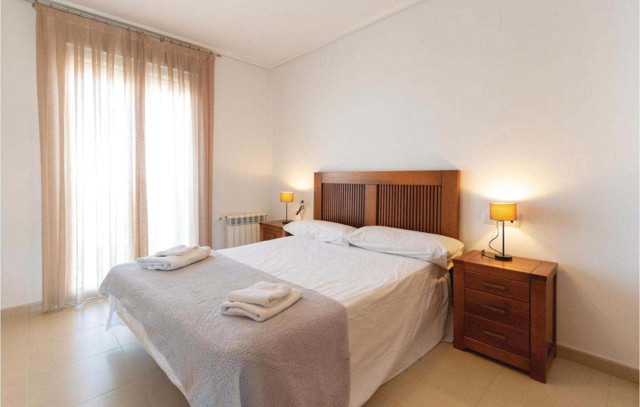2 Bedroom Amazing Apartment In Roldan Los Tomases Exteriér fotografie